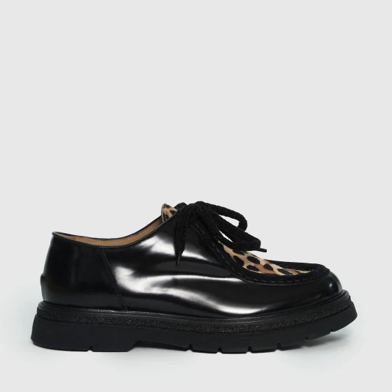 Scarpa stringata Perla