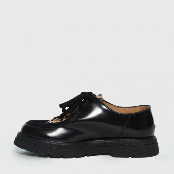 Scarpa stringata Perla