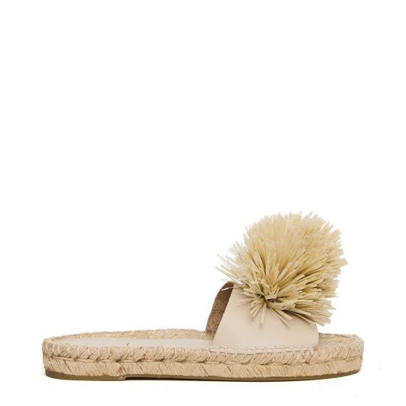 Sabot in pelle beige con ciuffo