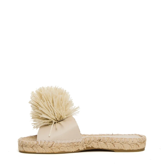 Sabot in pelle beige con ciuffo