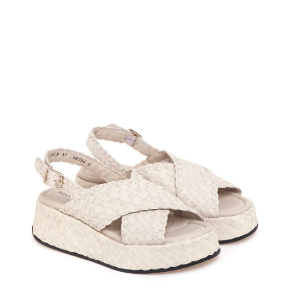Sandalo 10829 in pelle intrecciata panna